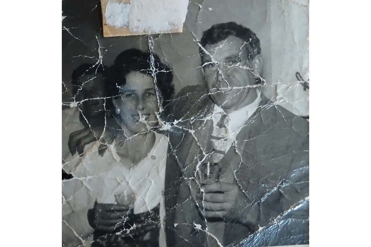 Photo Restoration before image editing
